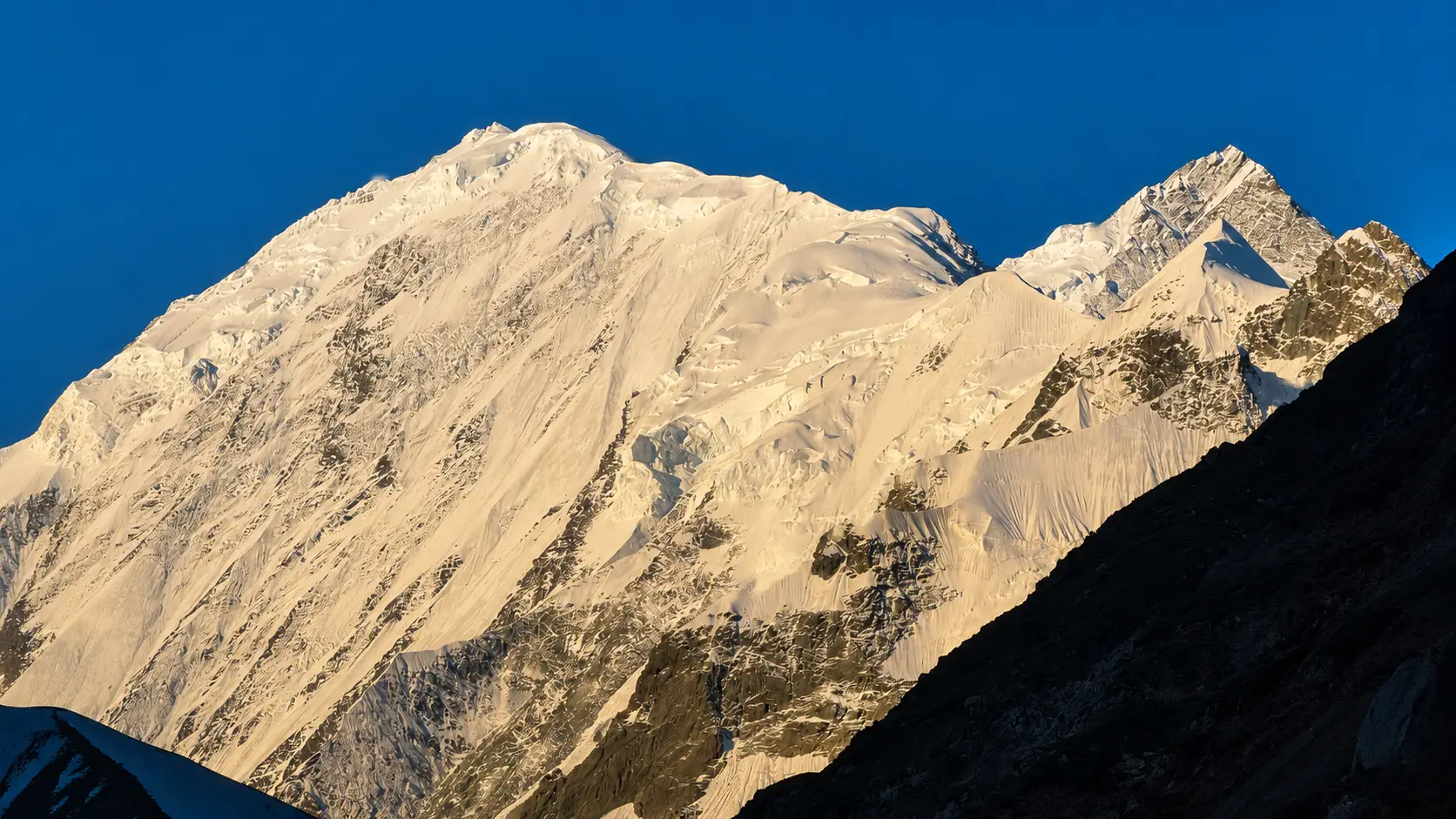 Shiniki peak